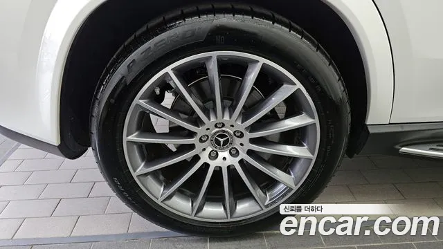 Mercedes-Benz GLE-Class — Фото автомобиля 5