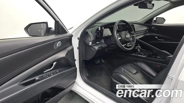 Hyundai Avante CN7 — Фото автомобиля 15