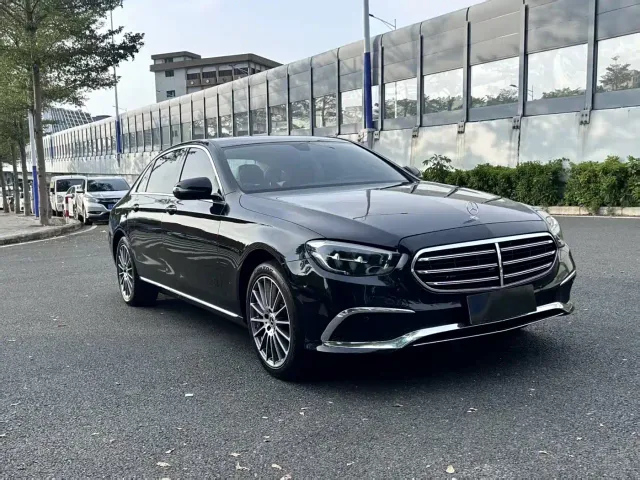 Mercedes-Benz E-Class — Фото автомобиля 6