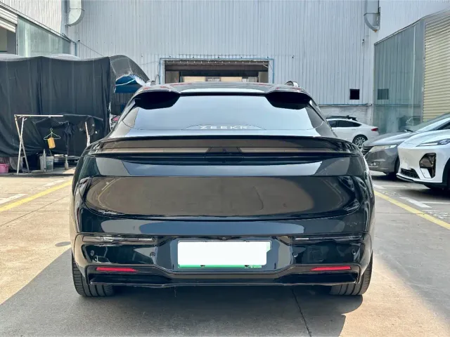 Zeekr 007 GT — Фото автомобиля 8