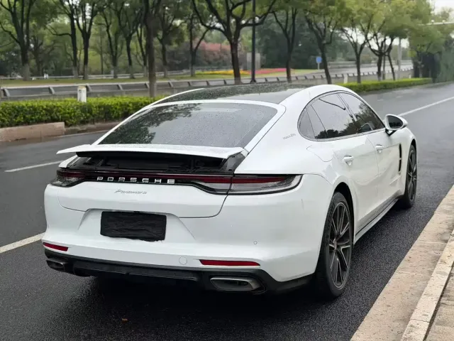 Porsche Panamera — Фото автомобиля 5