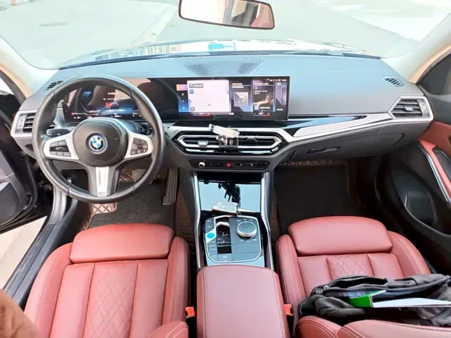 BMW i3 — Фото автомобиля 9