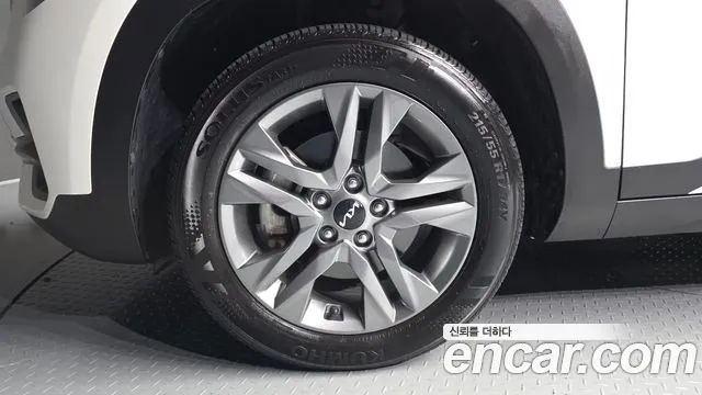 Kia Seltos — Фото автомобиля 5
