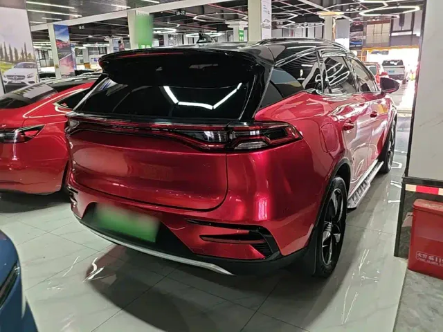 BYD Tang — Фото автомобиля 6