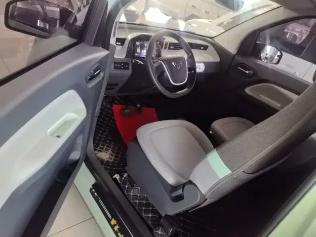 Wuling Hongguang Mini EV — Фото автомобиля 16