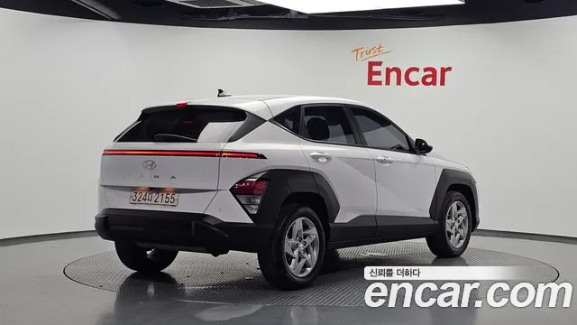 Hyundai Kona — Фото автомобиля 2