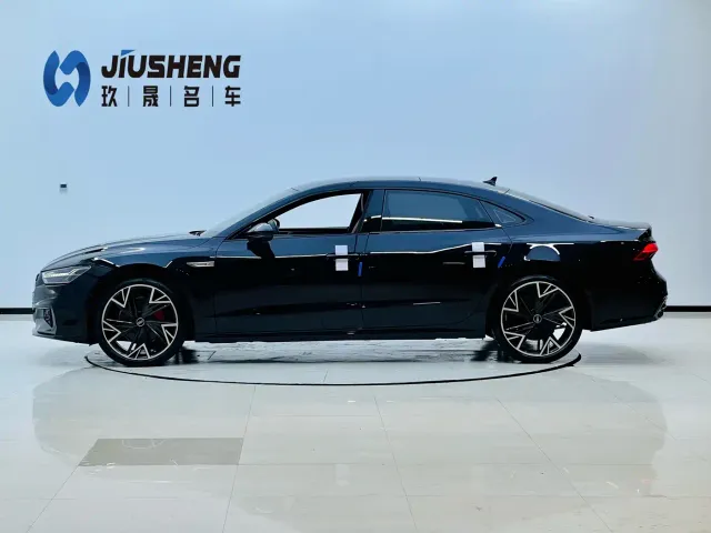 Audi A7L — Фото автомобиля 3