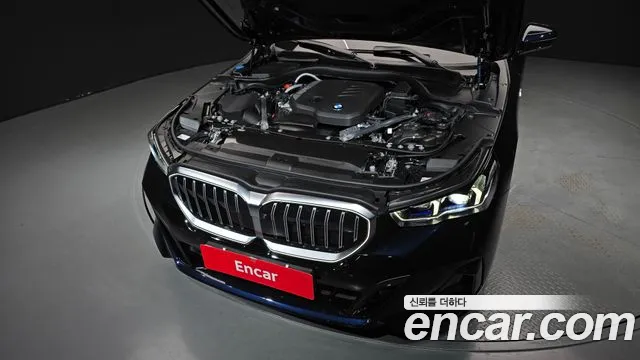 BMW 5 Series G60 — Фото автомобиля 6