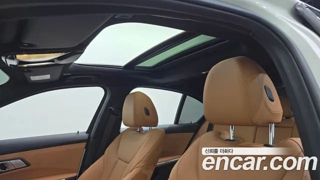 BMW 3-Series 3 серия (G20) 320i M Sport — Фото автомобиля 16