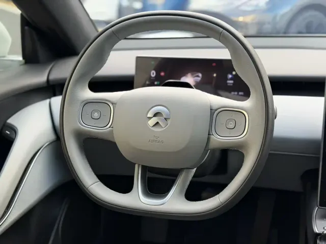 Nio ET5 — Фото автомобиля 2