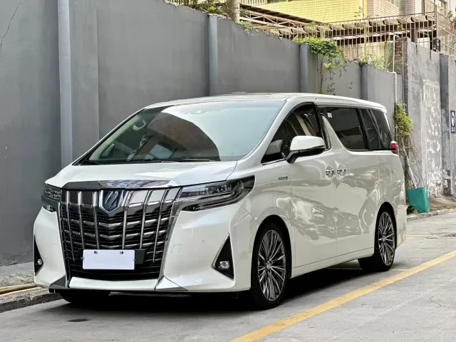 Фотография автомобиля — Toyota Alphard