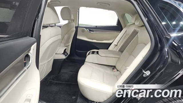 Hyundai Grandeur Grandeur (New) Hybrid — Фото автомобиля 18