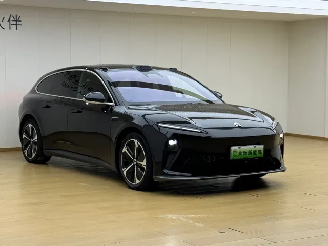 Nio ET5 Touring — Фото автомобиля 4