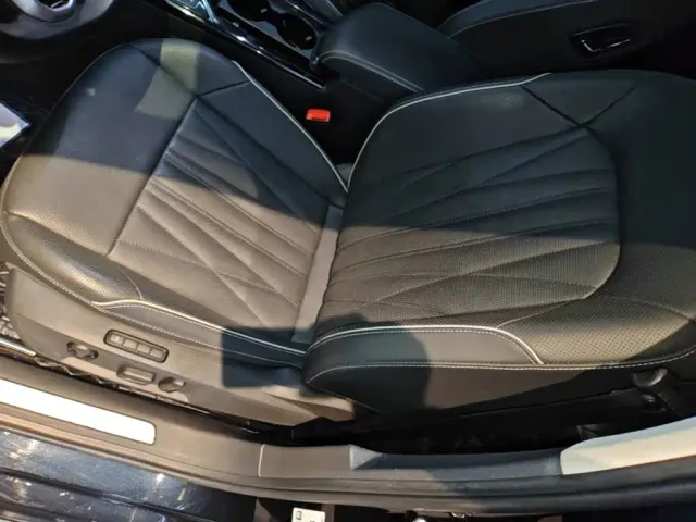 Volkswagen Passat — Фото автомобиля 14