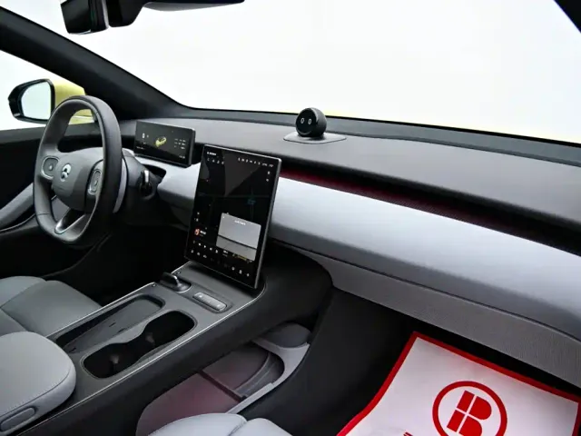 Nio ET5 Touring — Фото автомобиля 15