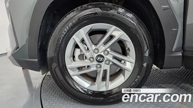 Hyundai Tucson Новый Tucson (NX4) Бензин 1.6 турбо 2WD — Фото автомобиля 4