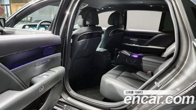 Genesis G90 Бензин 3.5 турбо AWD — Фото автомобиля 11