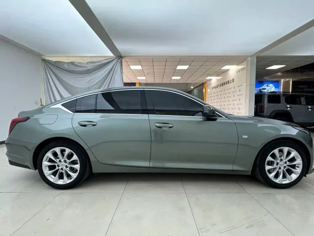 Cadillac CT5 — Фото автомобиля 3