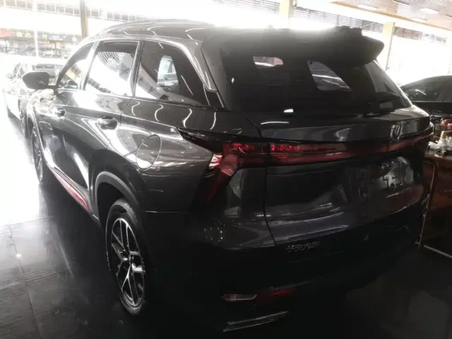 Changan CS75 Plus — Фото автомобиля 4