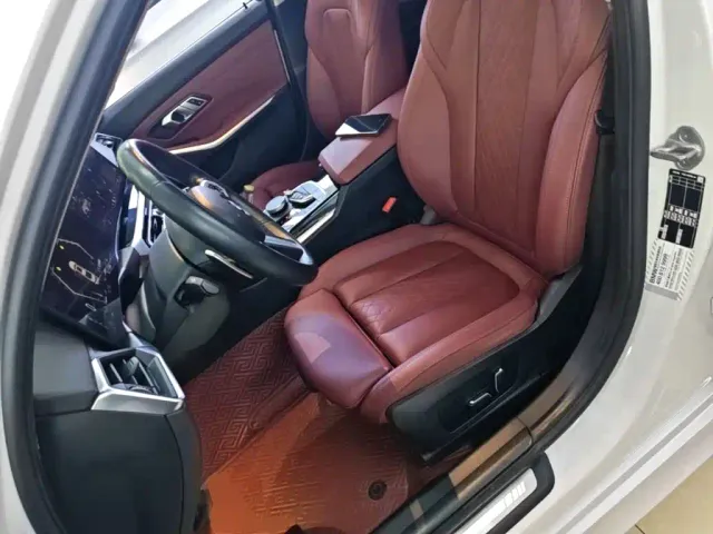 BMW 3 Series — Фото автомобиля 14