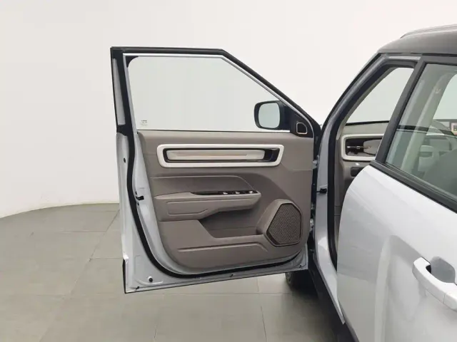 Geely ICON — Фото автомобиля 8