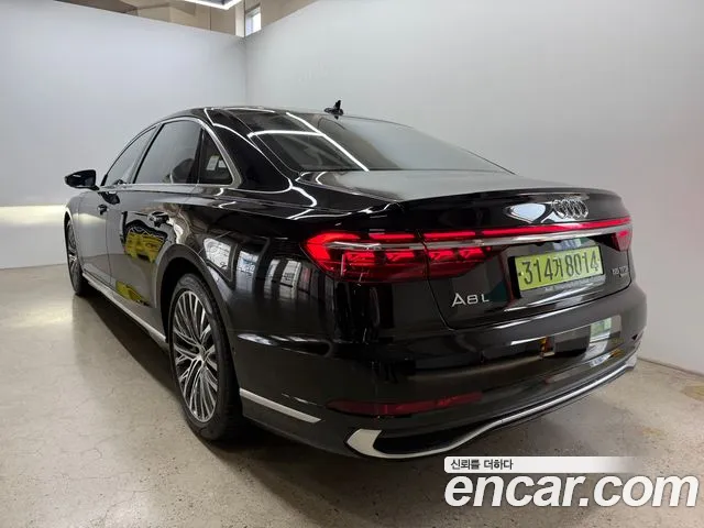 Audi A8 55 TFSI quattro Premium LWB — Фото автомобиля 4