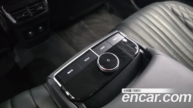 Kia K8 Signature — Фото автомобиля 30