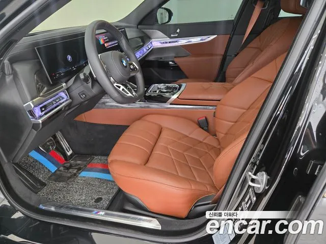 BMW 7 Series G70 — Фото автомобиля 17