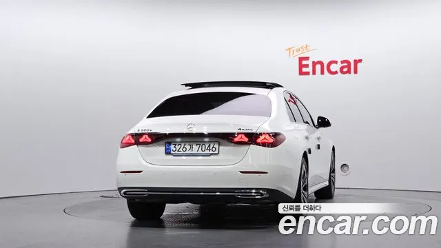Mercedes-Benz E-Class E-класс W214 — Фото автомобиля 3