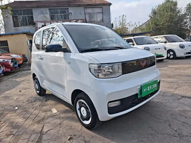 Wuling Hongguang Mini EV — Фото автомобиля 3
