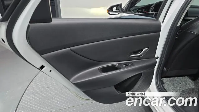 Hyundai AVANTE Avante (CN7) — Фото автомобиля 19