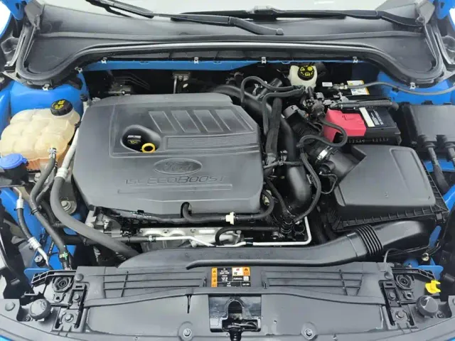 Ford Focus — Фото автомобиля 10