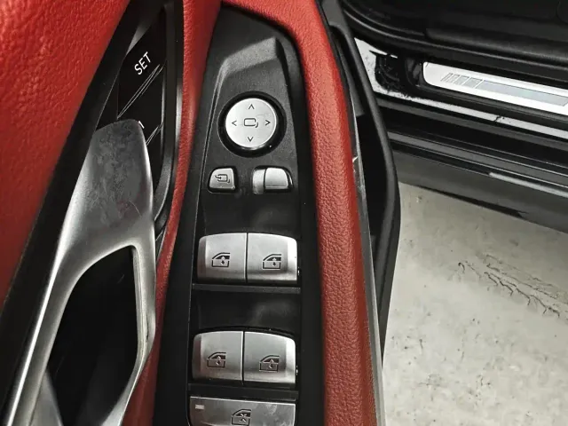 BMW 3 Series — Фото автомобиля 12