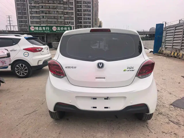 Changan Benben E-Star — Фото автомобиля 6