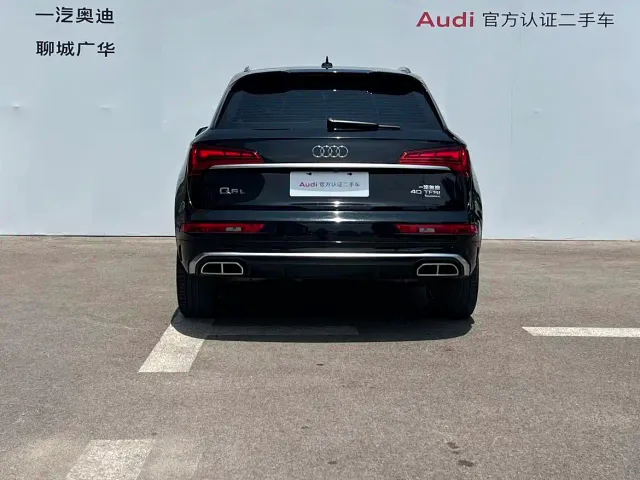 Audi Q5L — Фото автомобиля 5