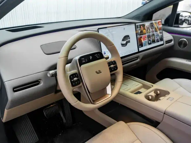 Li Auto i6 — Фото автомобиля 25