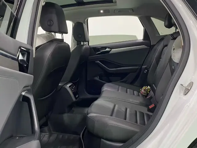 Volkswagen Sagitar — Фото автомобиля 5