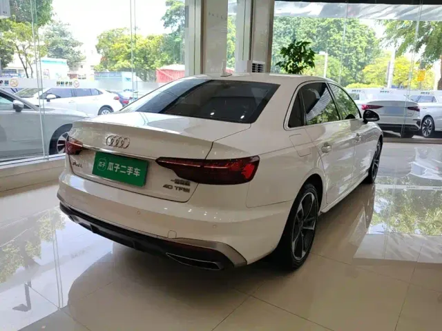 Audi A4L — Фото автомобиля 6