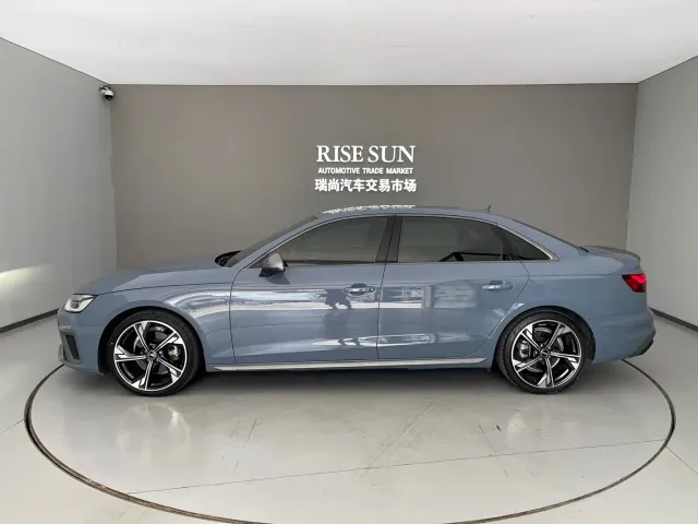 Audi A4L — Фото автомобиля 7