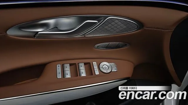 Genesis GV70 — Фото автомобиля 23