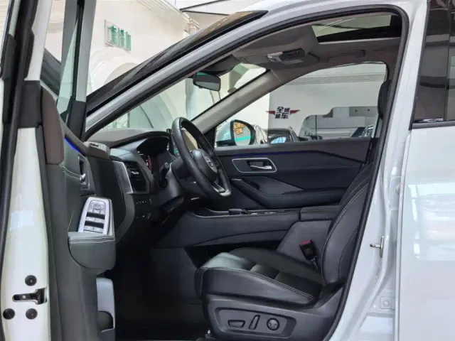 Nissan X-Trail — Фото автомобиля 5