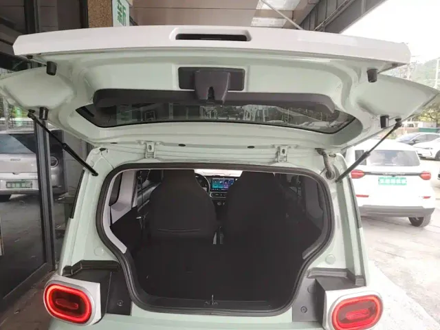 Wuling Hongguang Mini EV — Фото автомобиля 18