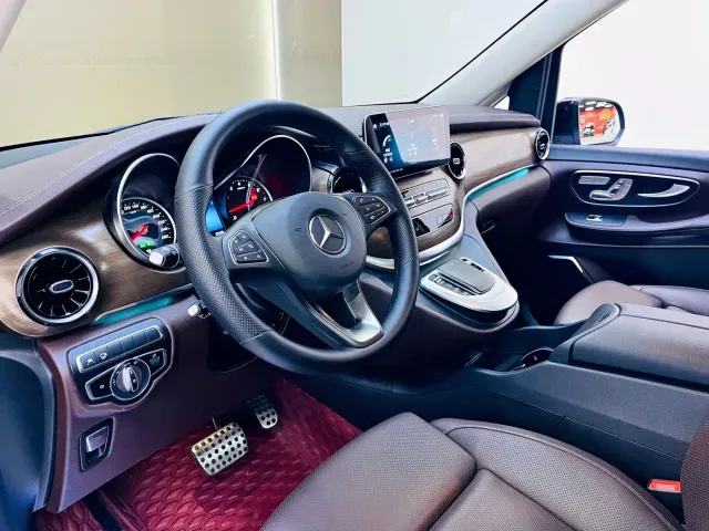 Mercedes-Benz V-Class — Фото автомобиля 5