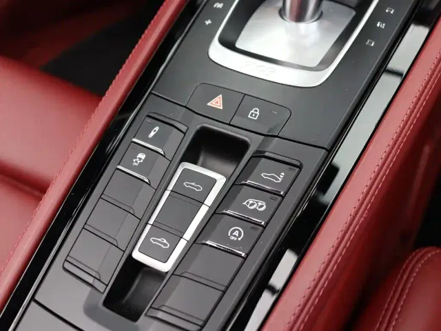 Porsche 718 — Фото автомобиля 19