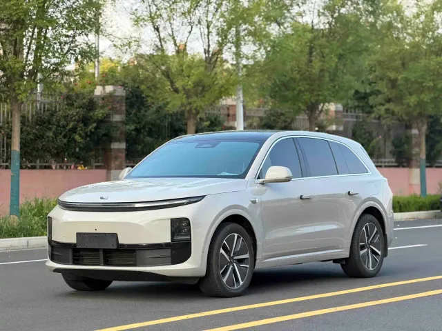 Фотография автомобиля — Li Auto L6