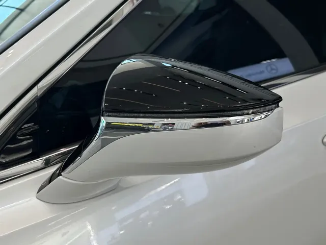 Lexus ES — Фото автомобиля 24