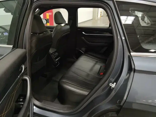 Geely Xingyue L — Фото автомобиля 15