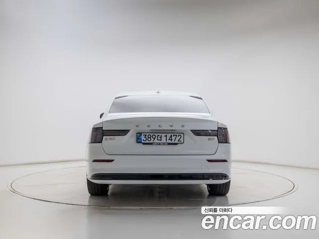 Volvo S90 — Фото автомобиля 5