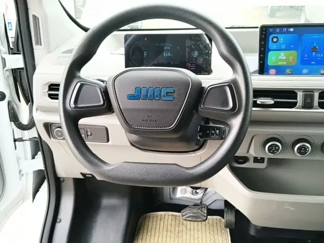 JMC E-Fushun — Фото автомобиля 6