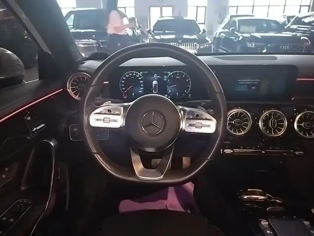Mercedes-Benz A-Class — Фото автомобиля 10